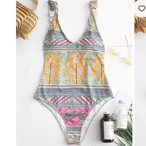 NWT floral ruffle backless swimsuit size large